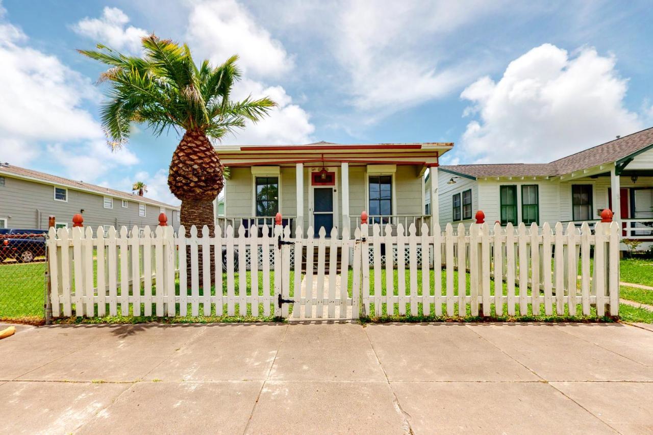 Casa De Milagros Galveston Exterior photo